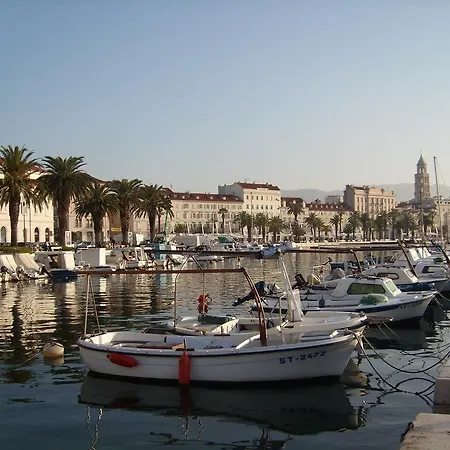 Comfortable Спліт